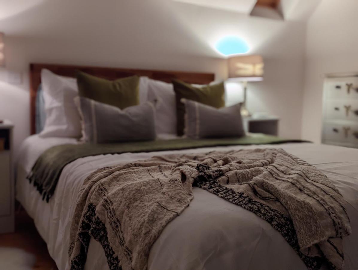 Lon Ban House B&B Glendale  エクステリア 写真