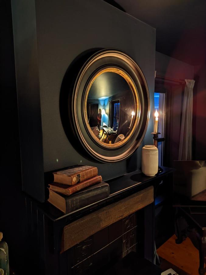 Lon Ban House B&B Glendale  エクステリア 写真