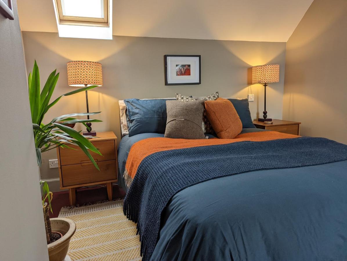 Lon Ban House B&B Glendale  エクステリア 写真