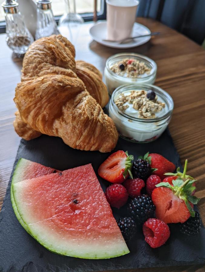Lon Ban House B&B Glendale  エクステリア 写真