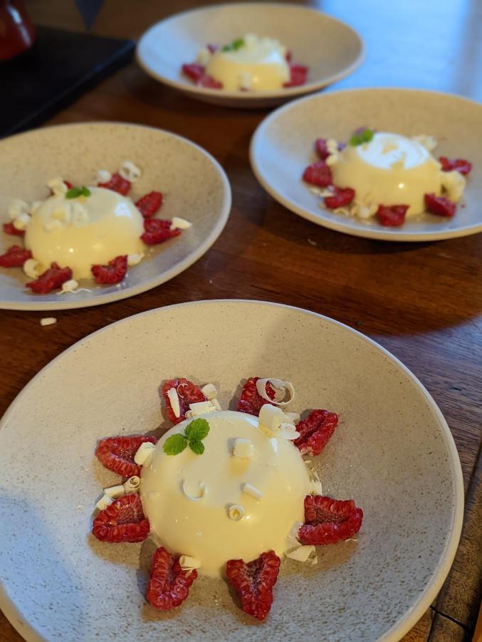 Lon Ban House B&B Glendale  エクステリア 写真